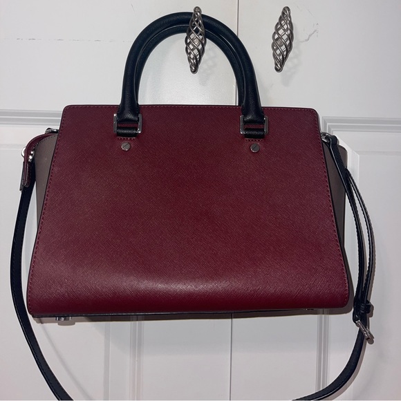 Michael Kors color blocked Selma top handle bag with long crossbody strap - Picture 3 of 14